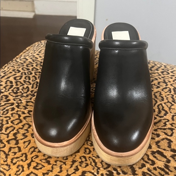 Dolce Vita Black Leather Mules with Tan Sole - Picture 5 of 14